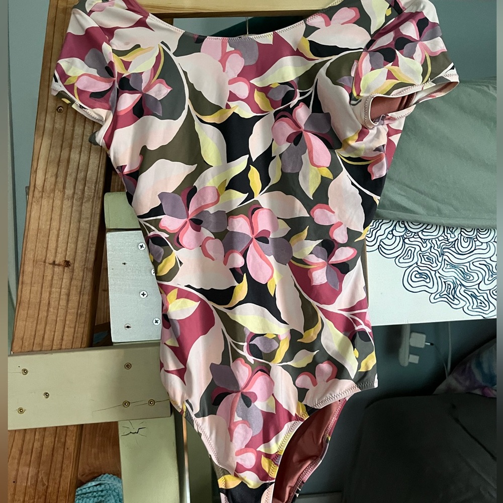 O’Neill girls one piece